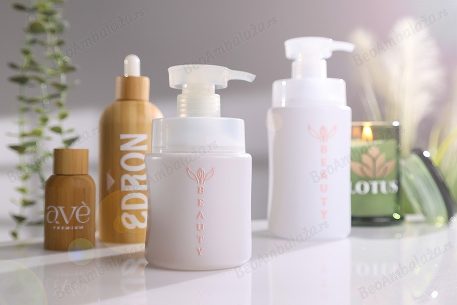 Plastična (HDPE) bela bočica od 300 mL sa sigurnosnom pumpicom-grupa_slika
